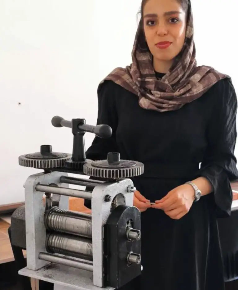 آموزش طلاسازی تهران؛ نورد کردن